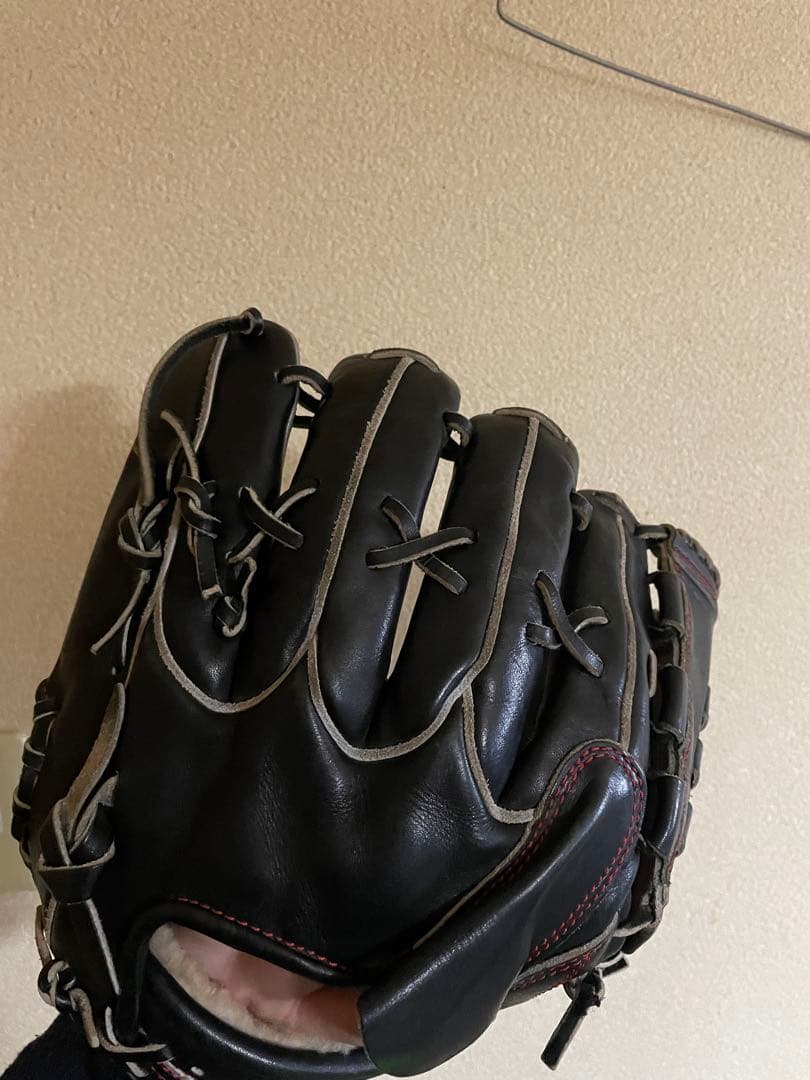 硬式野球グローブ 黒赤レザー製　ハイゴールド(元値48000円)
