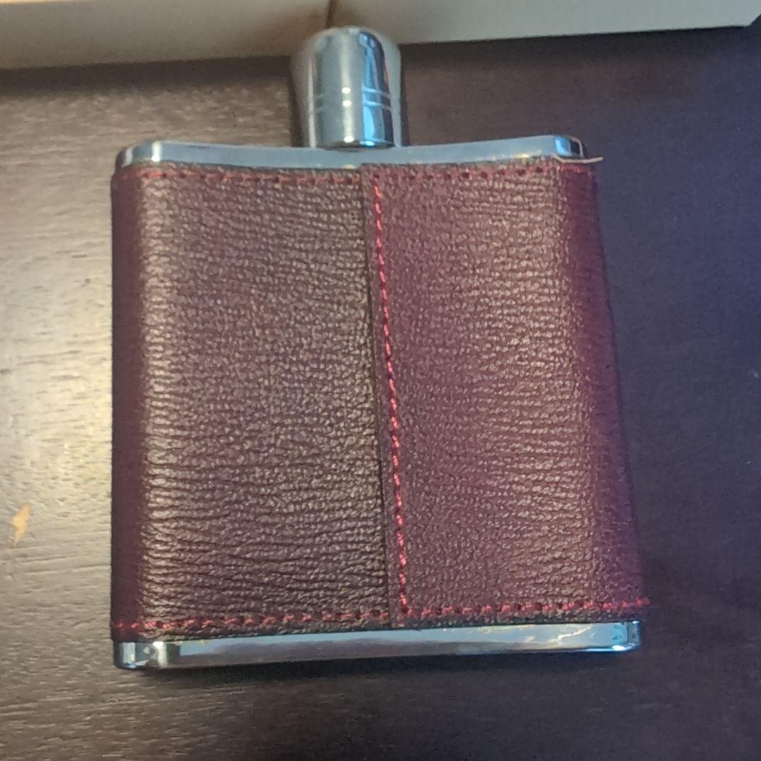 エレガントなウイスキーボトル