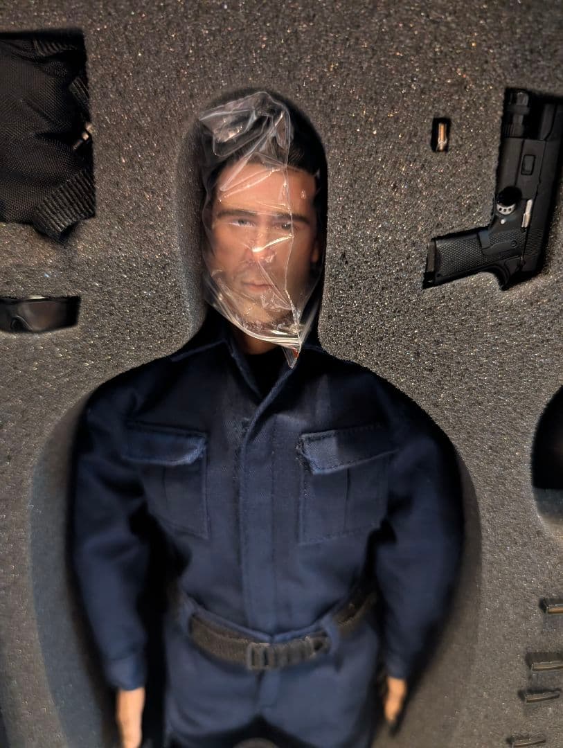 SWAT フィギュア Art Figures　コリンファレル