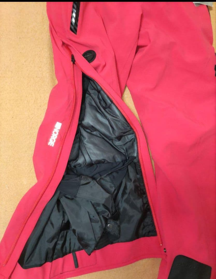 新品タグ付Norway Alpine Team Full Zip Pants