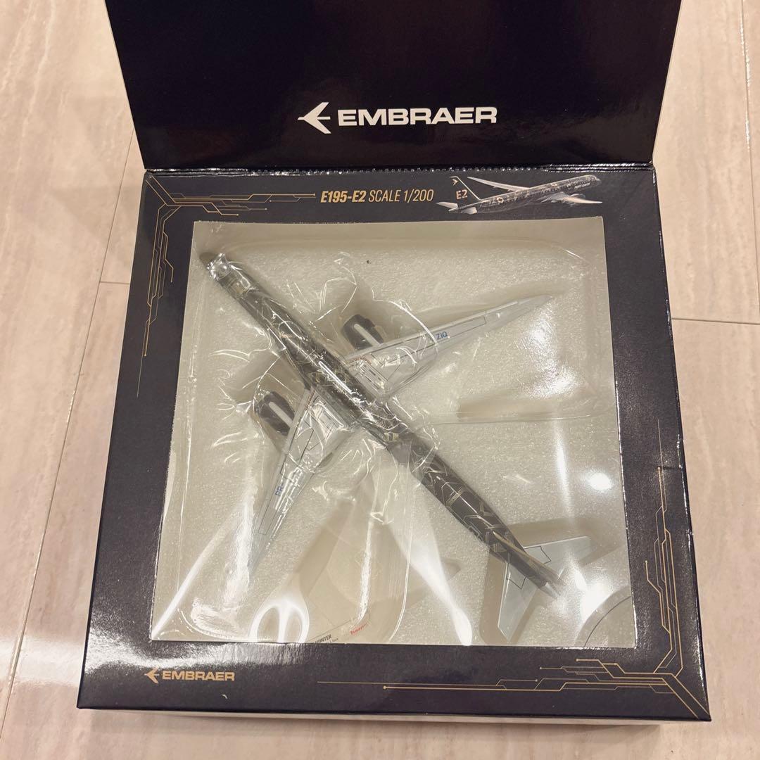 エンブラエル　航空機E195-E2 飛行機　模型　プラモデル　1/200