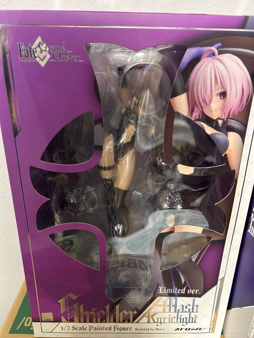 ストロンガー Fate/Grand Order シールダー/マシュ・キリエライト