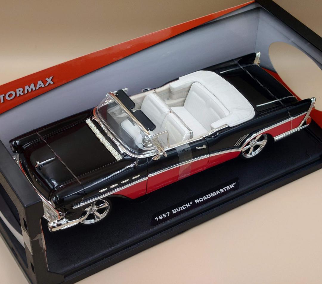 1/18 ビュイック ロードマスター 1957 ブラック/レッド MM製ミニカー
