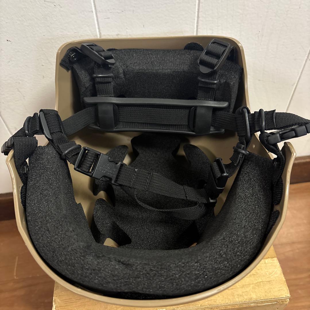 米軍　PT HELMET A−BRAVO トレーニング ヘルメット　MEDIUM