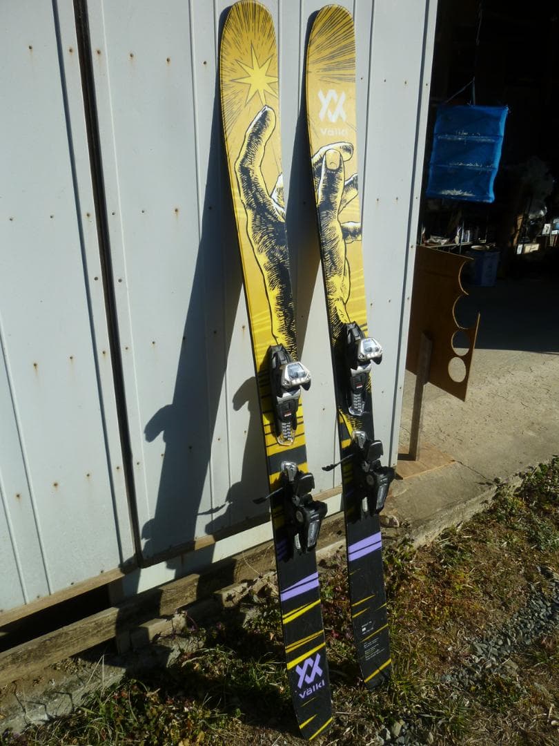 Völkl REVOLT 114 スキー板 Marker ビンディング付き