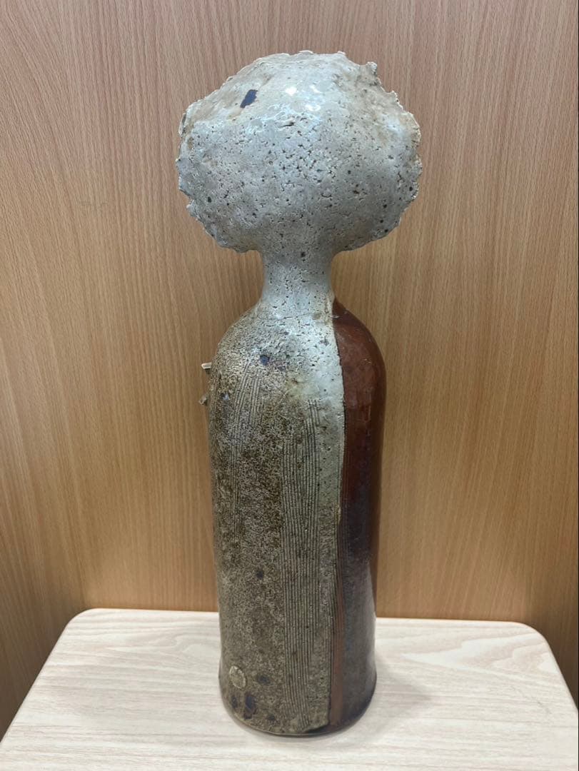 陶器製女性像オブジェ ひまわり付き