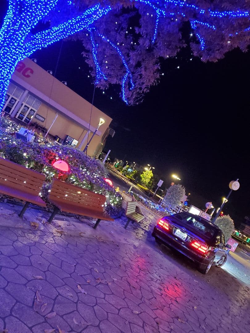 トヨタ　クラウンロイヤルLEDテールライト 赤 4個セット流れるウィンカー