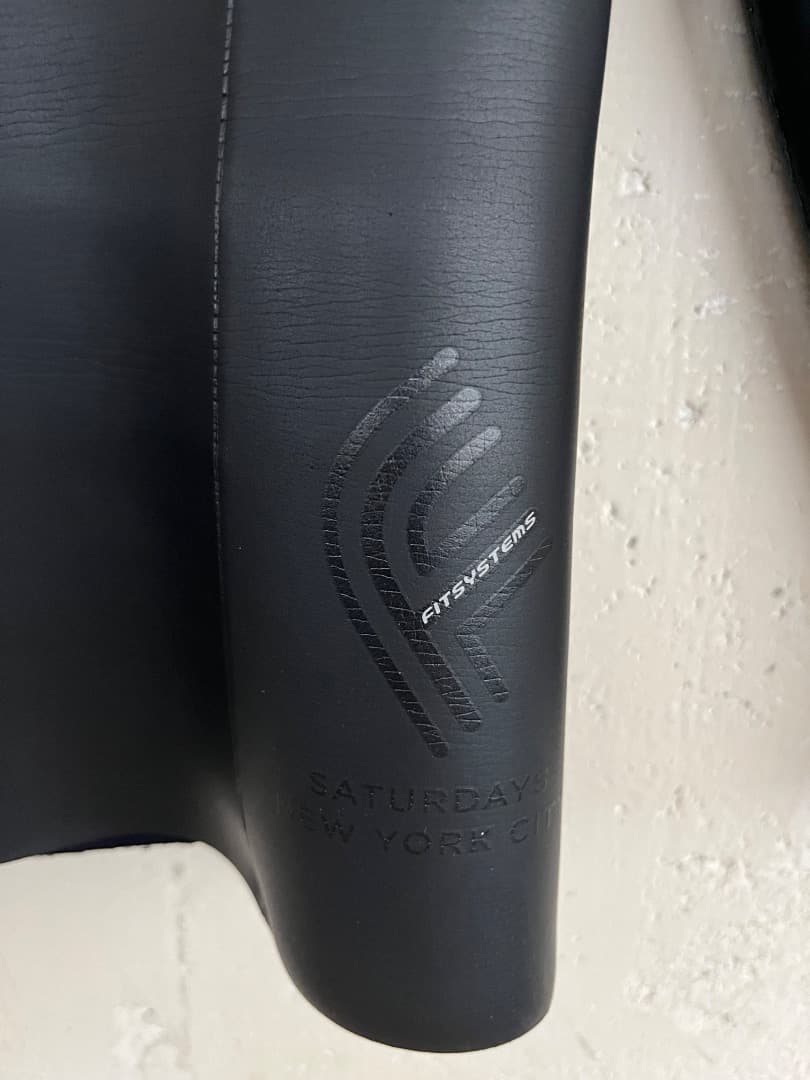 Saturdays NYC　FITSYSTEMS　タッパー　フロントジップ