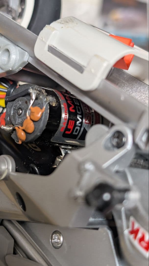 京商 ハングオンレーサー RGV-Γ シュワンツ 34