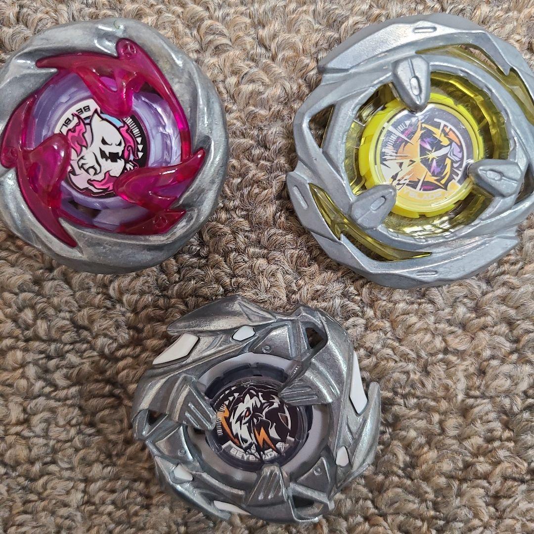 8*番様 【ベイブレードBAYBRADE X 】ブレード・ビット各１７個・ラチェ