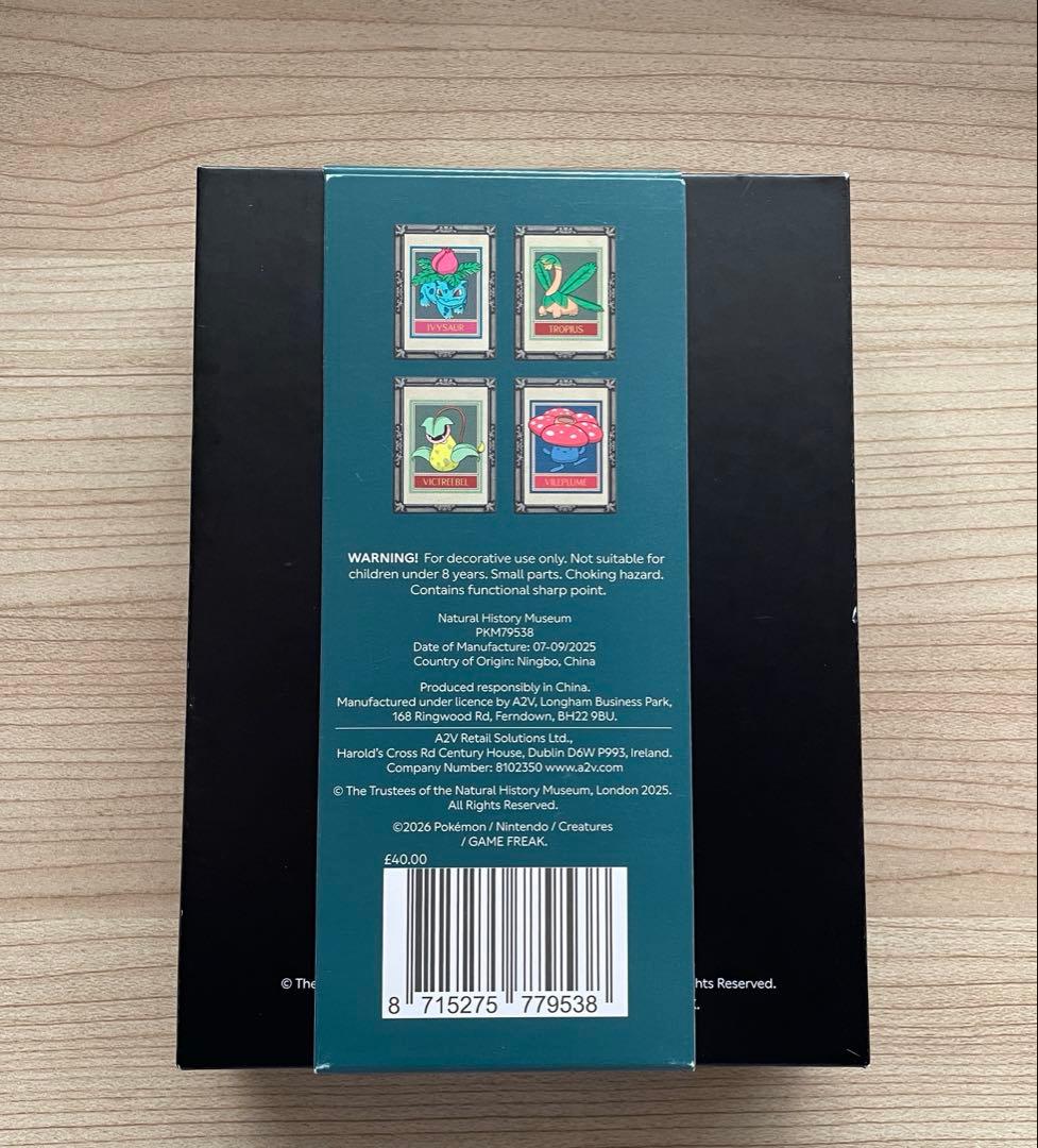 【限定品】ポケモン30周年 ロンドン自然史博物館コラボ　ピンバッジ 4個セット