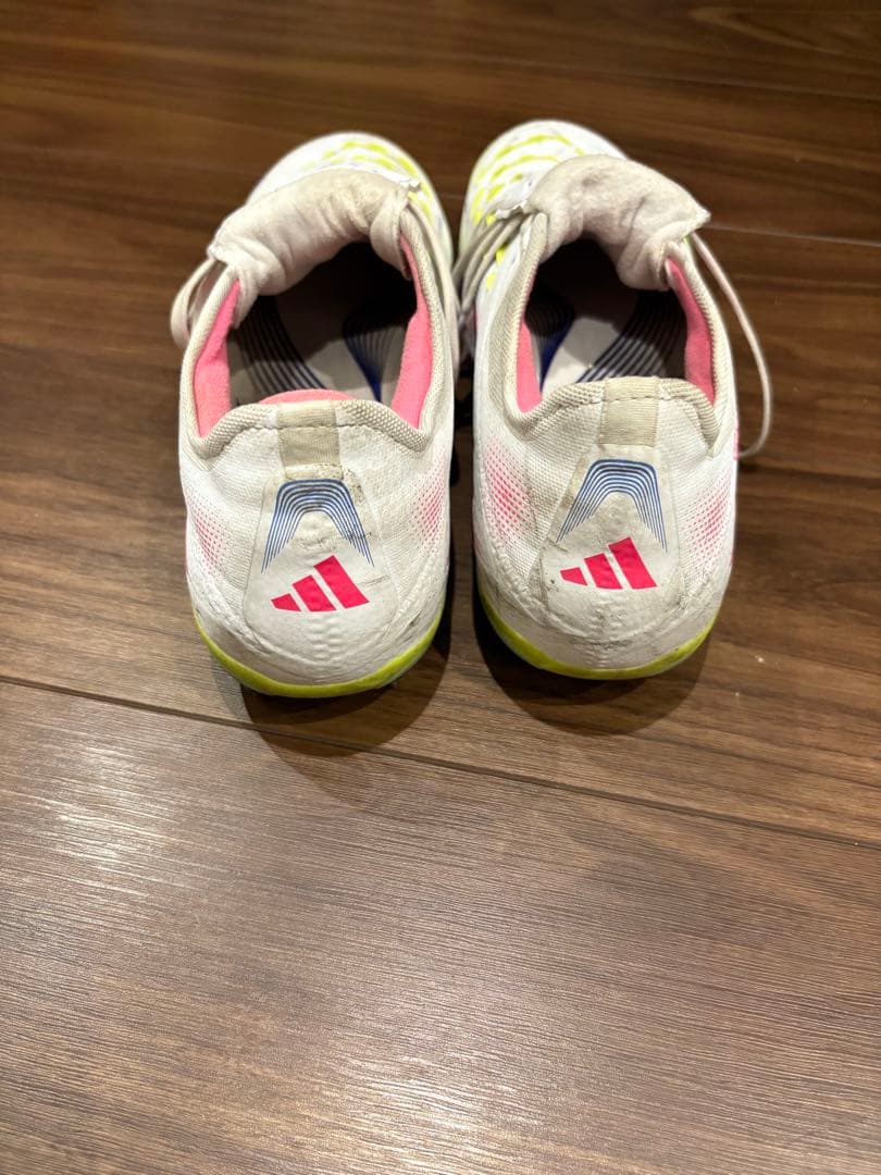 プレデター PRO フォールディングタン FG/MG / 天然芝・土・人工芝用