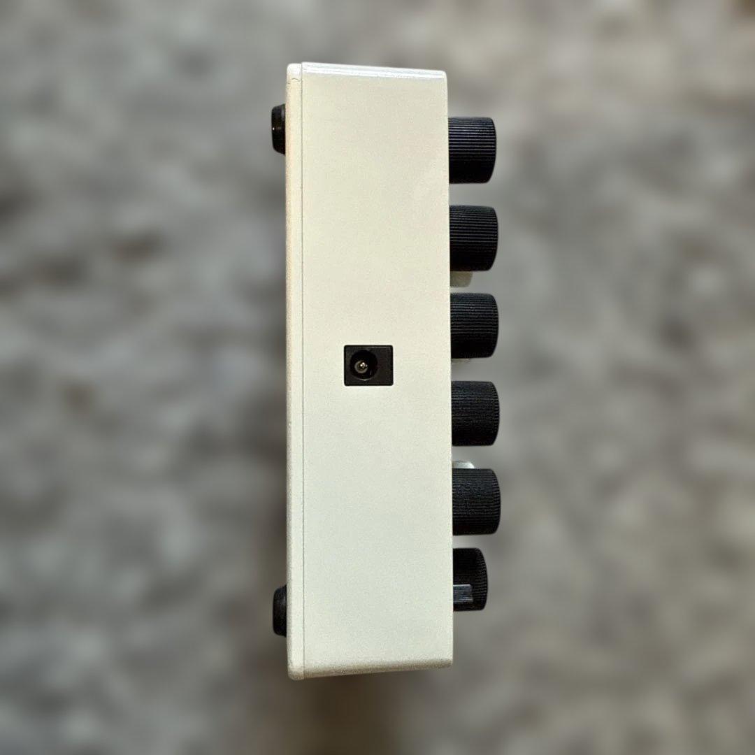 ELECTRO-HARMONIX BATTALION ベース用DI/プリアンプ