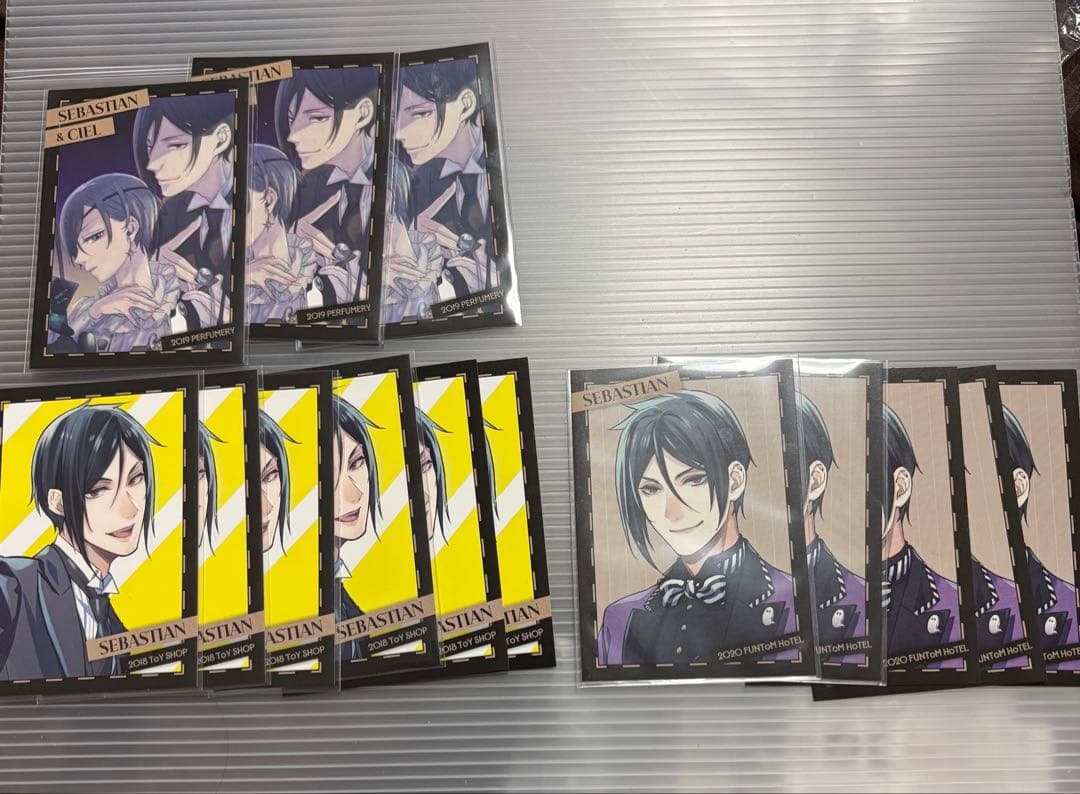 黒執事 セバスチャン 缶バッジ アクキー ポストカード 特典