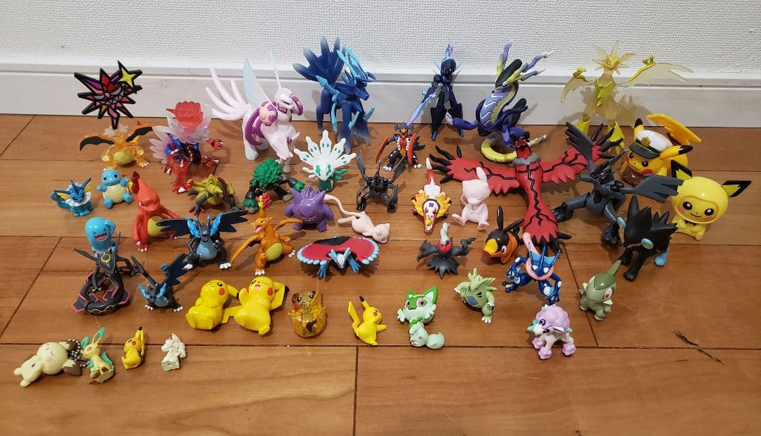 モンコレ 他 45体 まとめ売り 黒いレックウザ リザードンX ピカチュウ