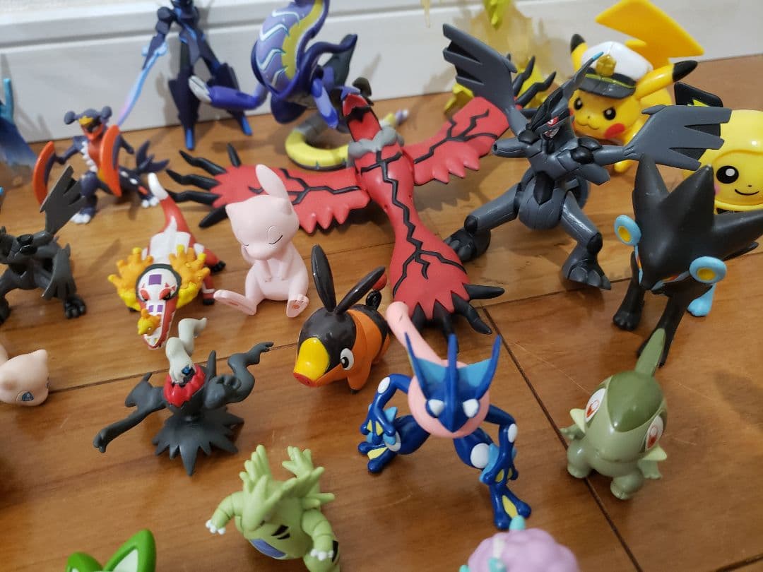 モンコレ 他 45体 まとめ売り 黒いレックウザ リザードンX ピカチュウ