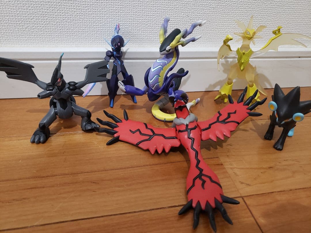 モンコレ 他 45体 まとめ売り 黒いレックウザ リザードンX ピカチュウ