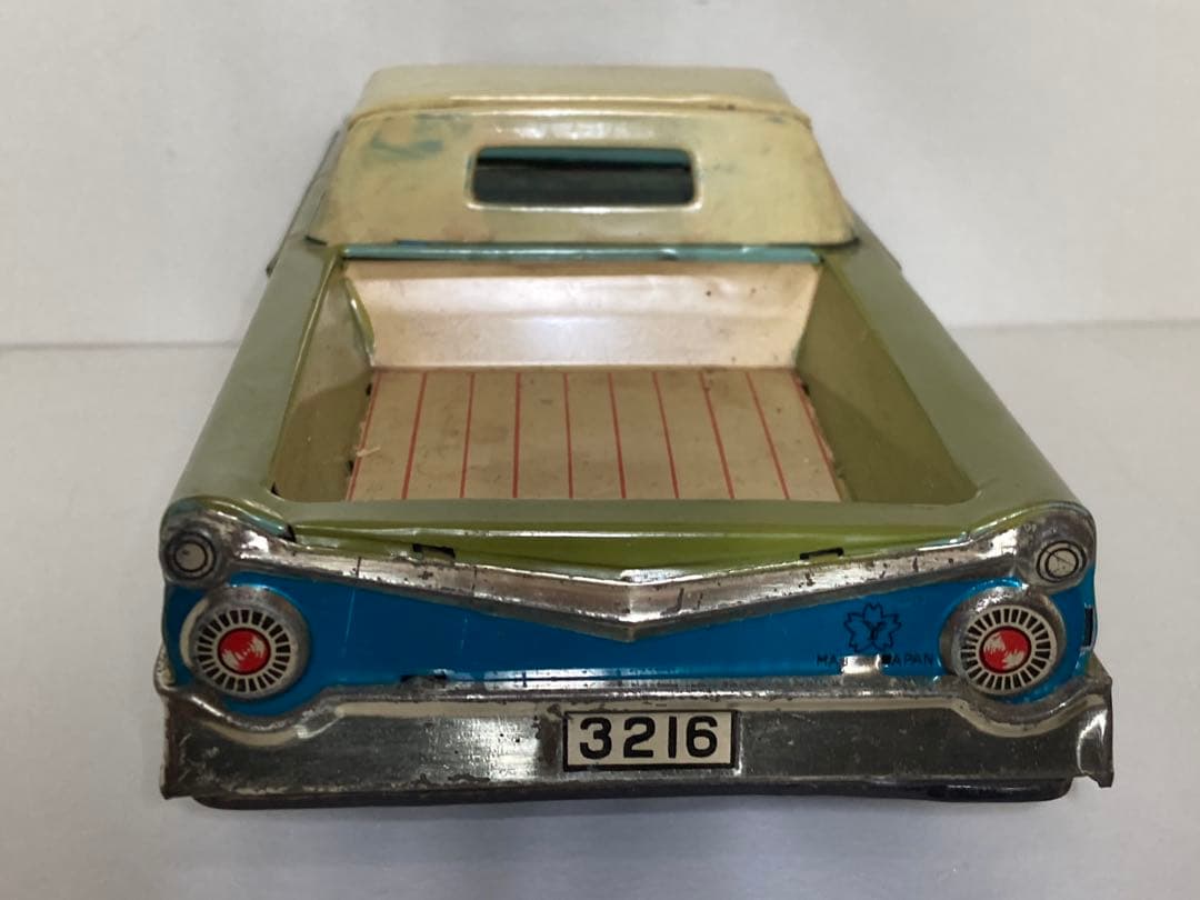 ヨネザワ玩具製　ブリキ自動車 1959フォードランチェロトラック