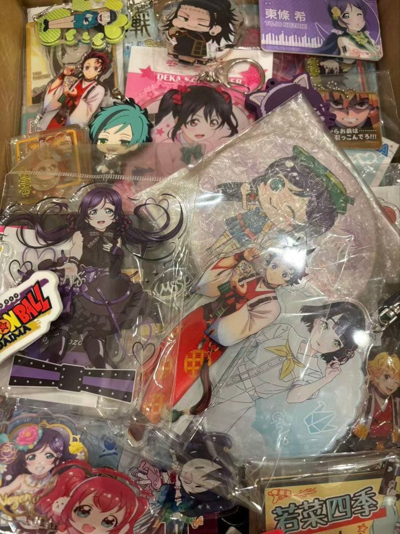 ［24時間内発送］アニメグッズ　まとめ売り　大量　断捨離 500点以上