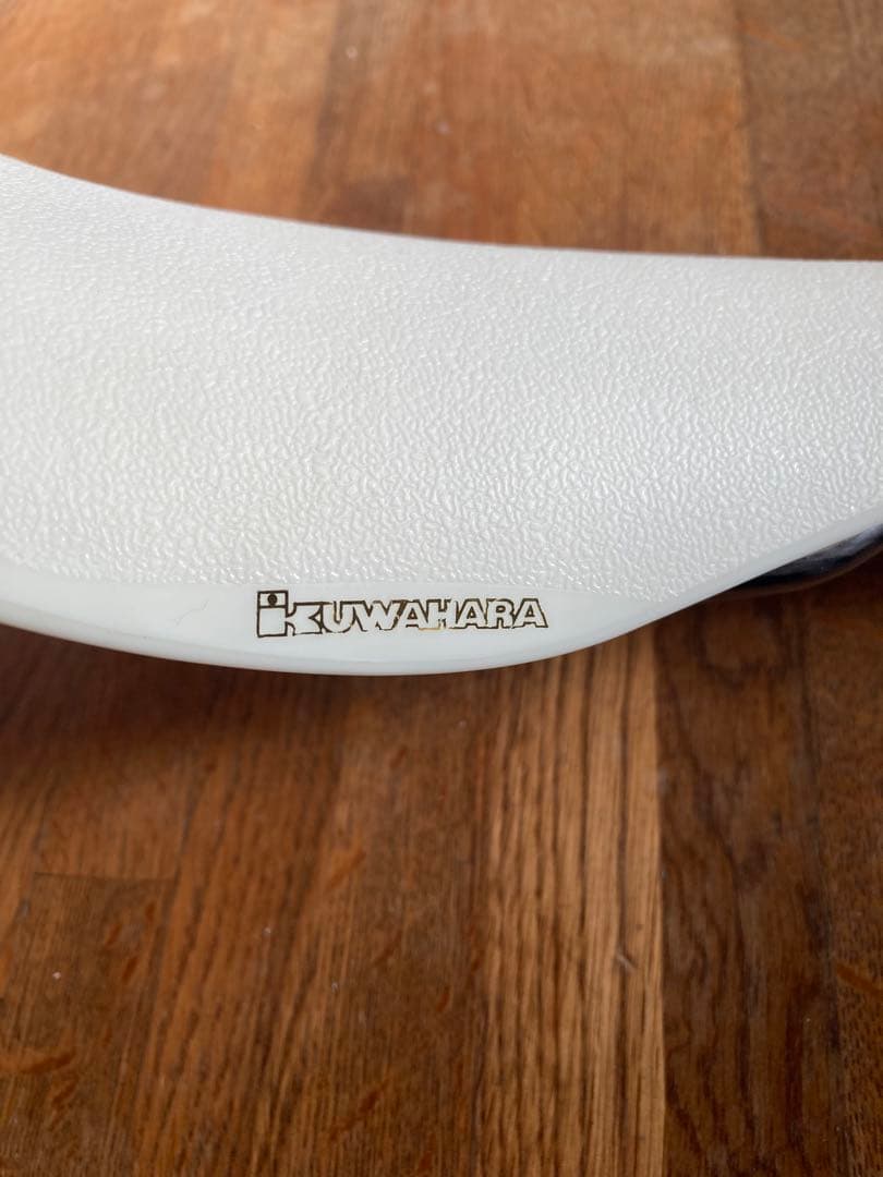 希少 未使用 kuwahara クワハラ プラ サドル ホワイトAERO エアロ