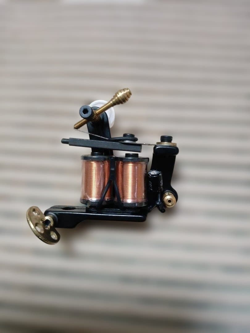 Q*n様 刺青 タトゥーマシンセット BG BR アート ピアス シャツ L 2