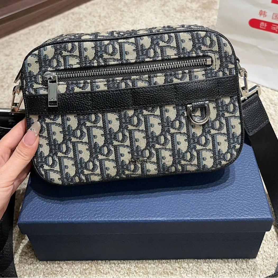 【本日中発送】黒 ショルダーバッグ