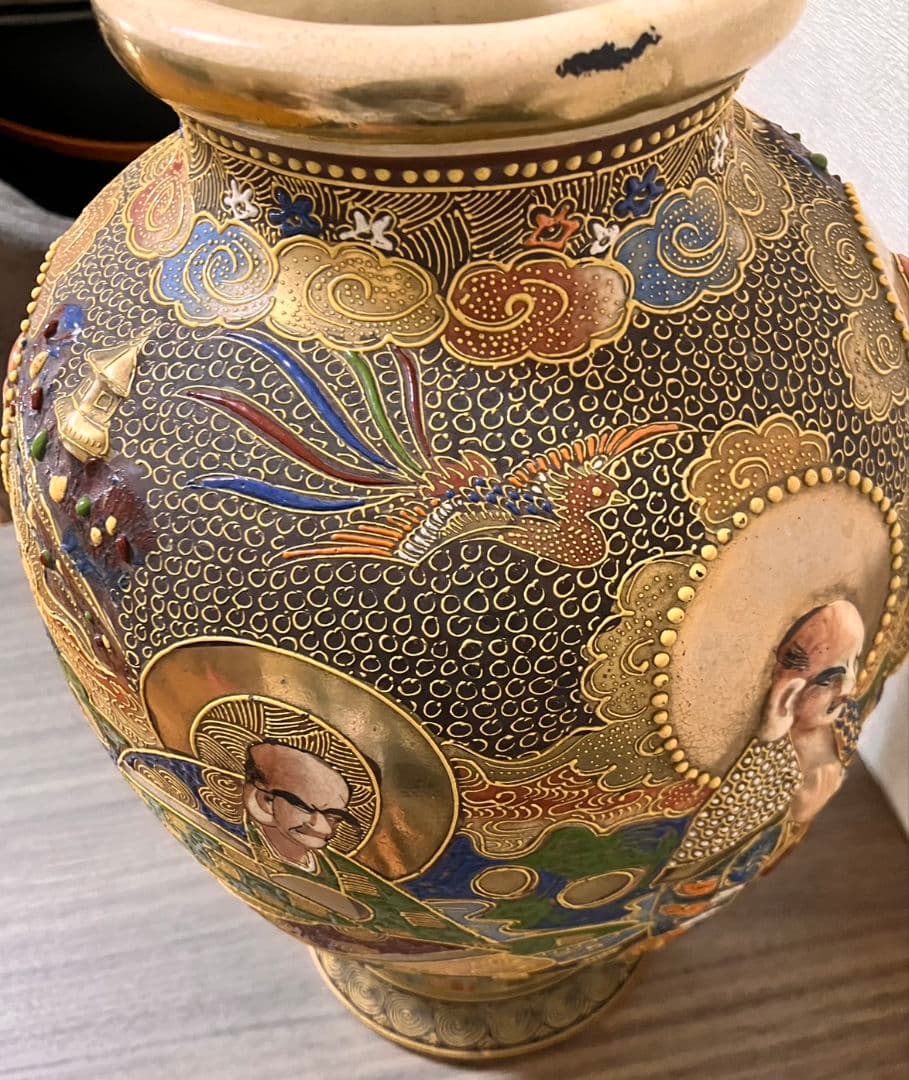 薩摩焼 金襴手 羅漢・観音図 大型壺 アンティーク美術品