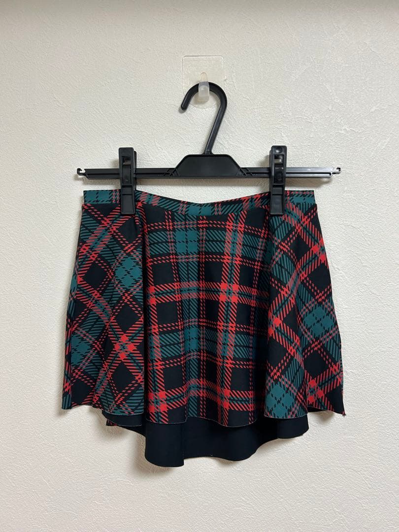 【eleve】赤と黒のチェック柄レオタード&スカート