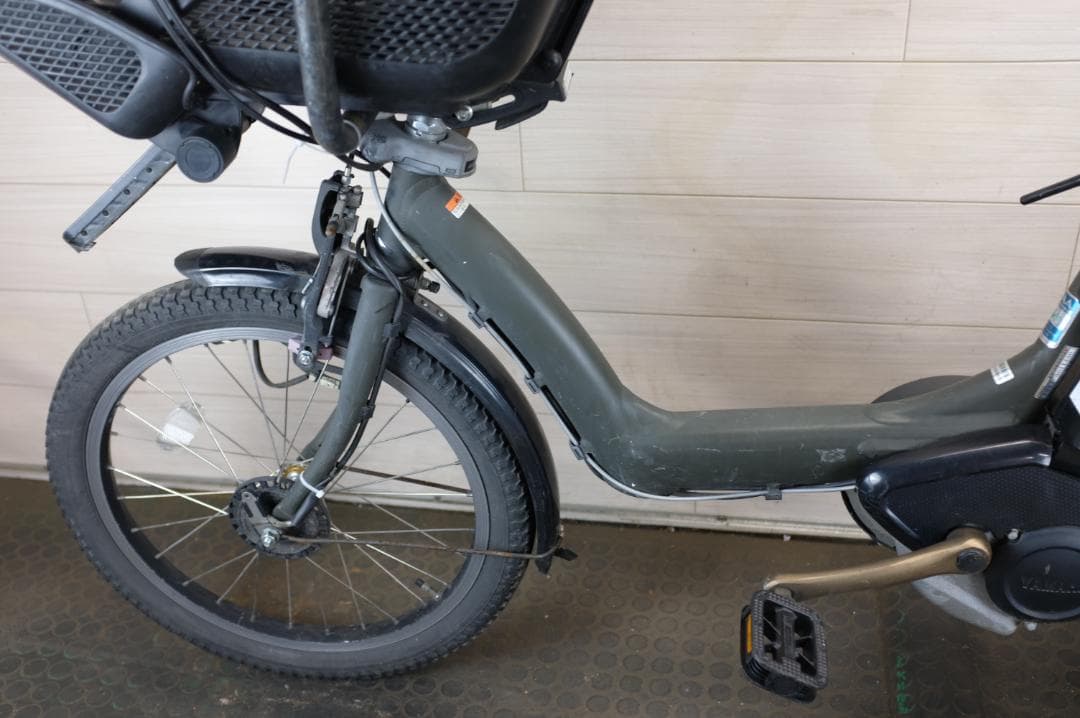 な*ん様 新基準ヤマハPAS　KISS　20インチ3段　8.7Ah（4点灯）充電