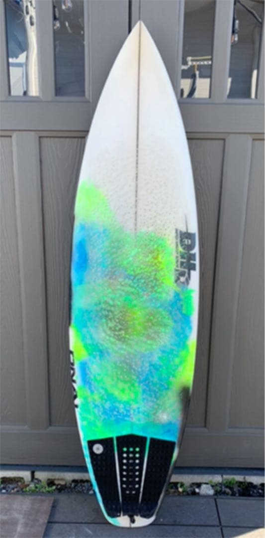 DHD サーフボード　DNA 5'8