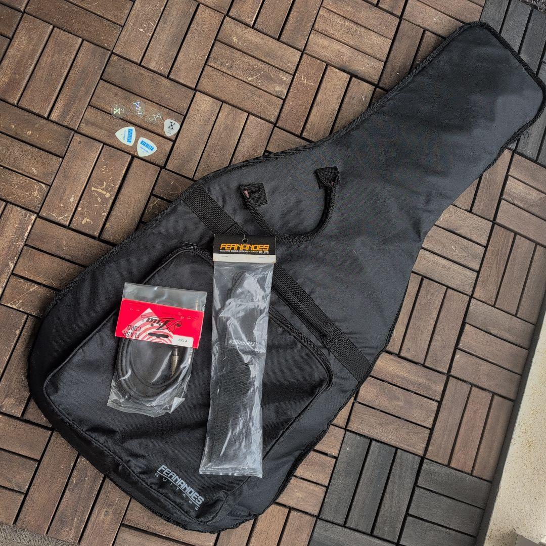 TARGET by FERNANDES hide モッキンバード MGT 美品！