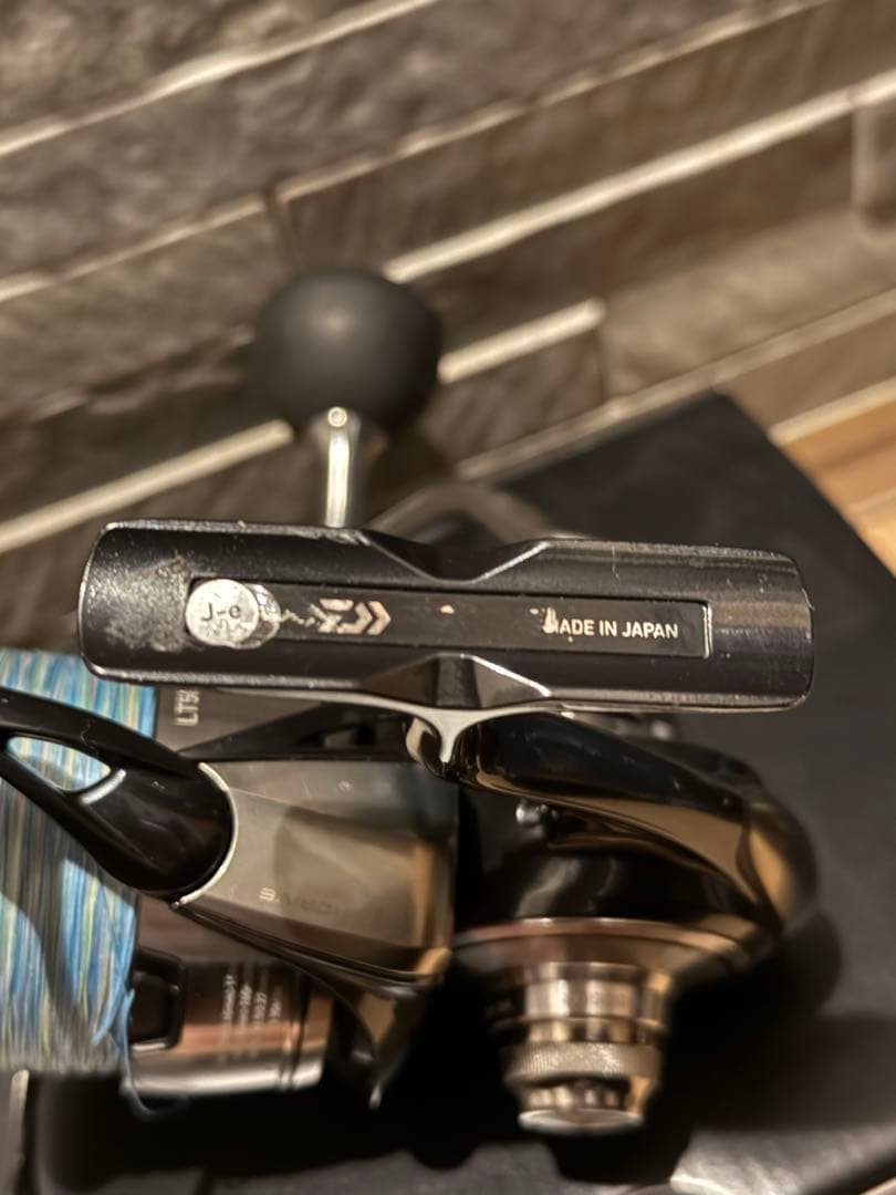 24セルテート LT5000D-XH スピニングリール