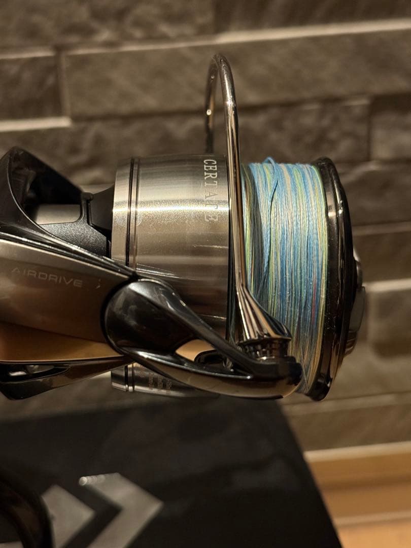 24セルテート LT5000D-XH スピニングリール