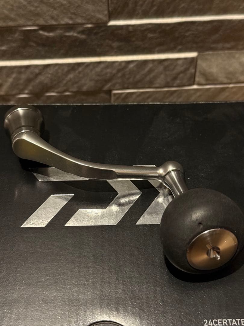 24セルテート LT5000D-XH スピニングリール