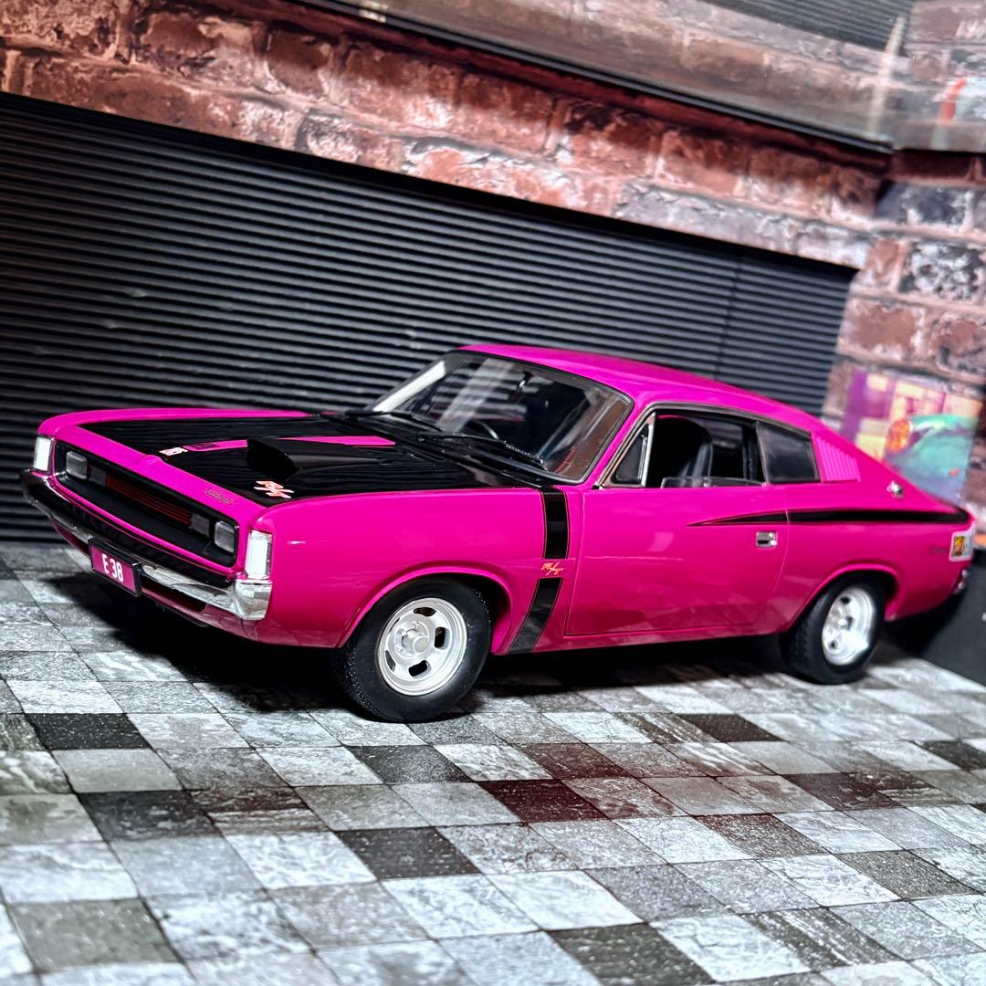 1/18 CC クライスラー ヴァリアント E38 R/T チャージャー