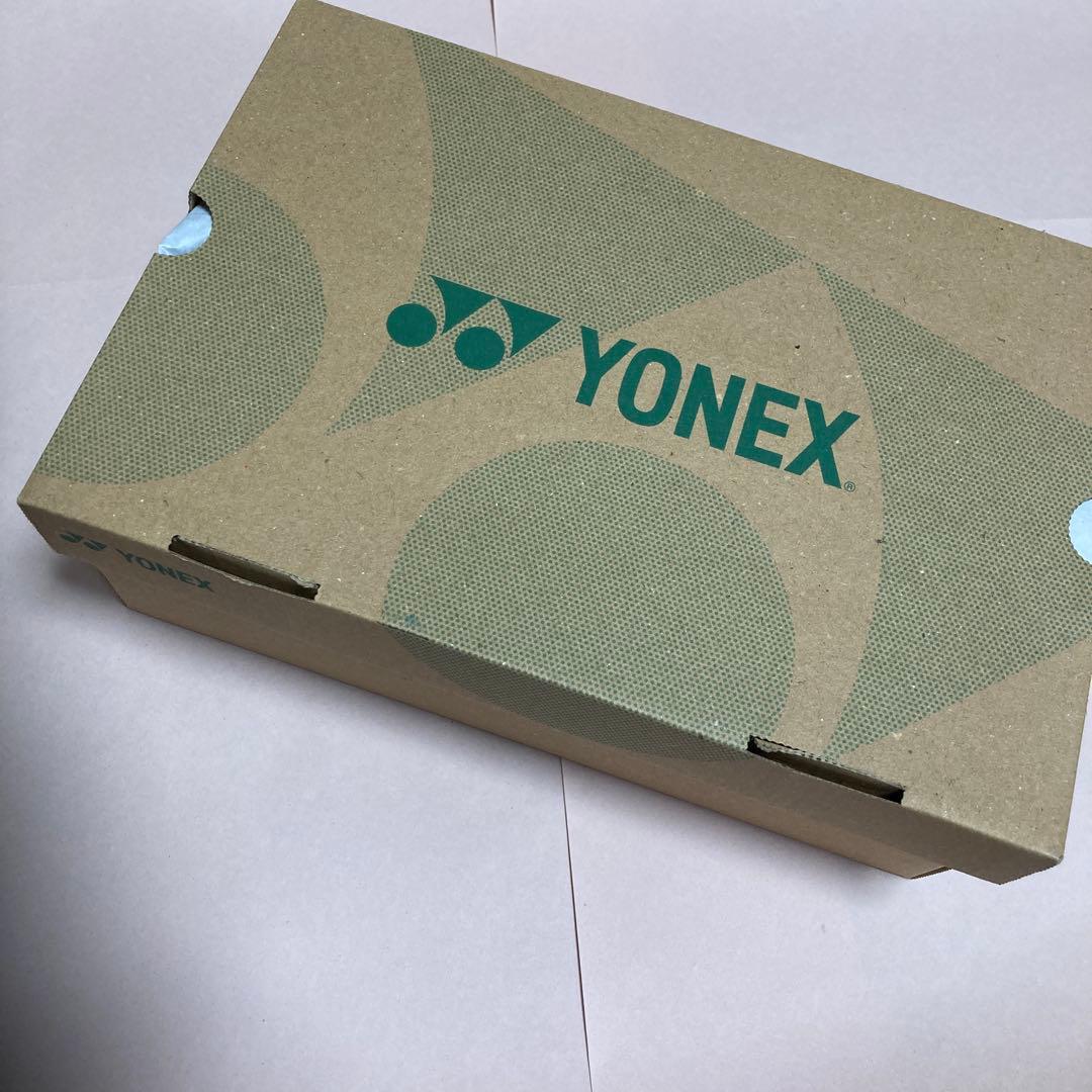 YONEX バドミントンシューズ ホワイト/オレンジ 新品　26センチ