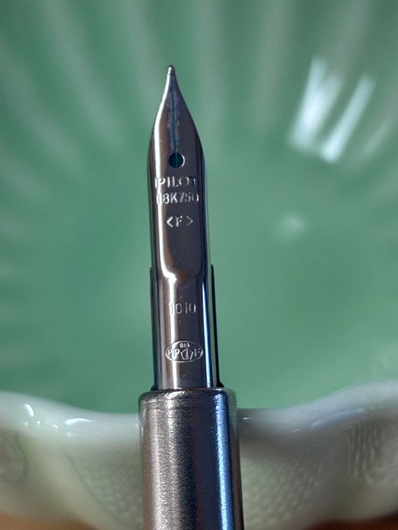 パイロット 万年筆 キャップレスデシモ ペン先 F ライトブルー 18K