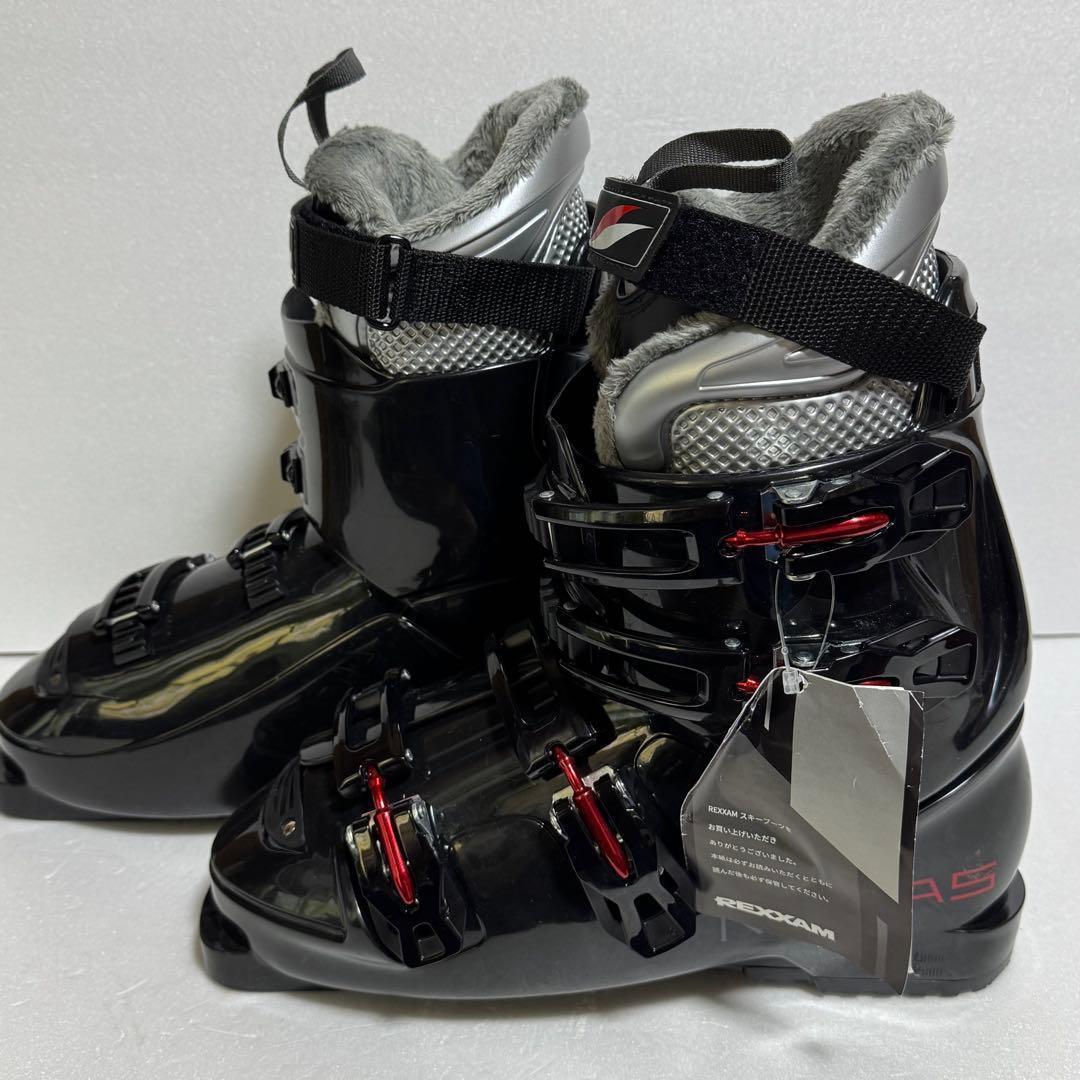 未使用28cmスキー ブーツ黒色初心者格安処分エントリー軽量モデル