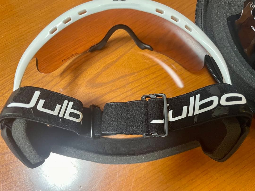 スキーゴーグル レンズ3枚　付属ケース付き　バイアスロン【美品　Julbo 】