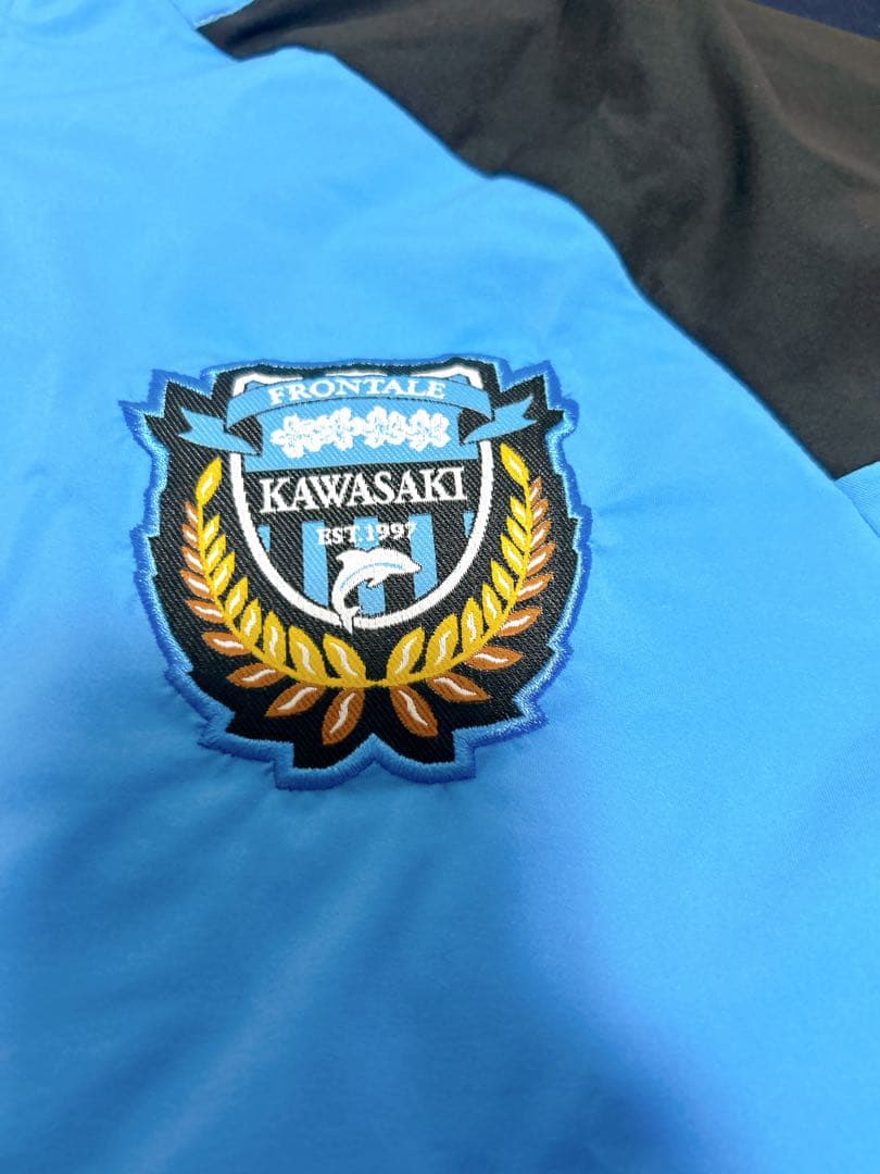 【安売り】川崎フロンターレトレーニングハーフジップトップ　選手サイン入り