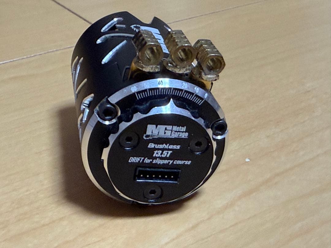 メタルガレージ MG-BLSM1　13.5T　ブラシレスモーター　ブラック　美品