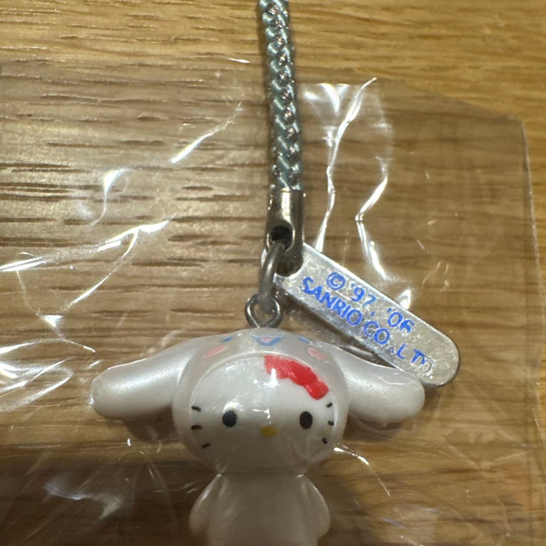 かぶりんぼキティ　シナモロール☆バッドばつ丸☆根付け ストラップ