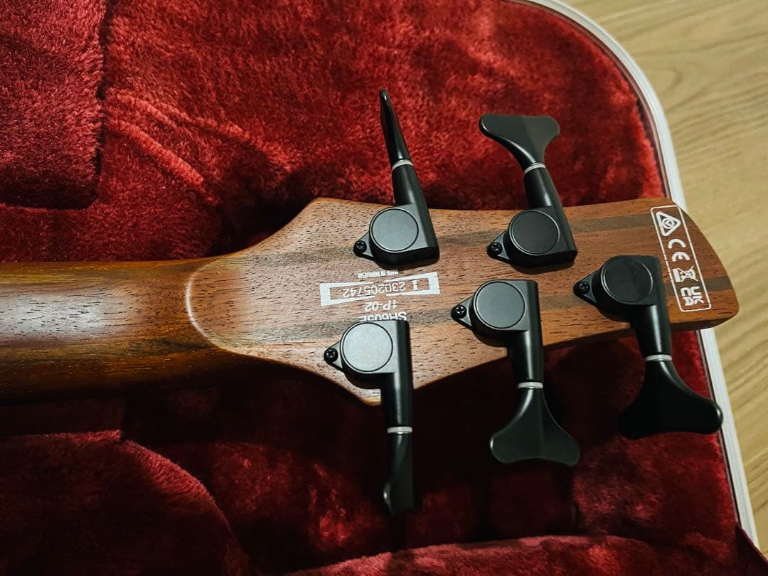 Ibanez SR605E-BKT 5弦ベース 純正ハードケース付き