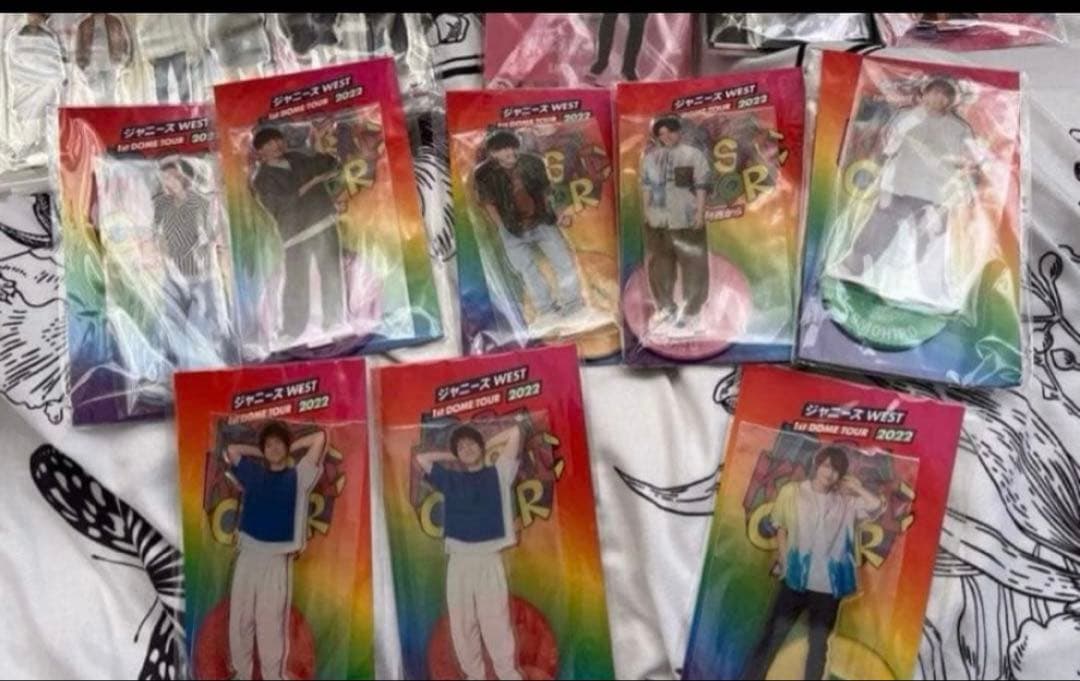 ジャニーズWEST歴代アクリルスタンドセット