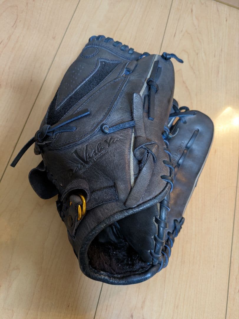 Nike 一般軟式グローブ　投手用　ナイキ　ダルビッシュモデル　絶版 野球
