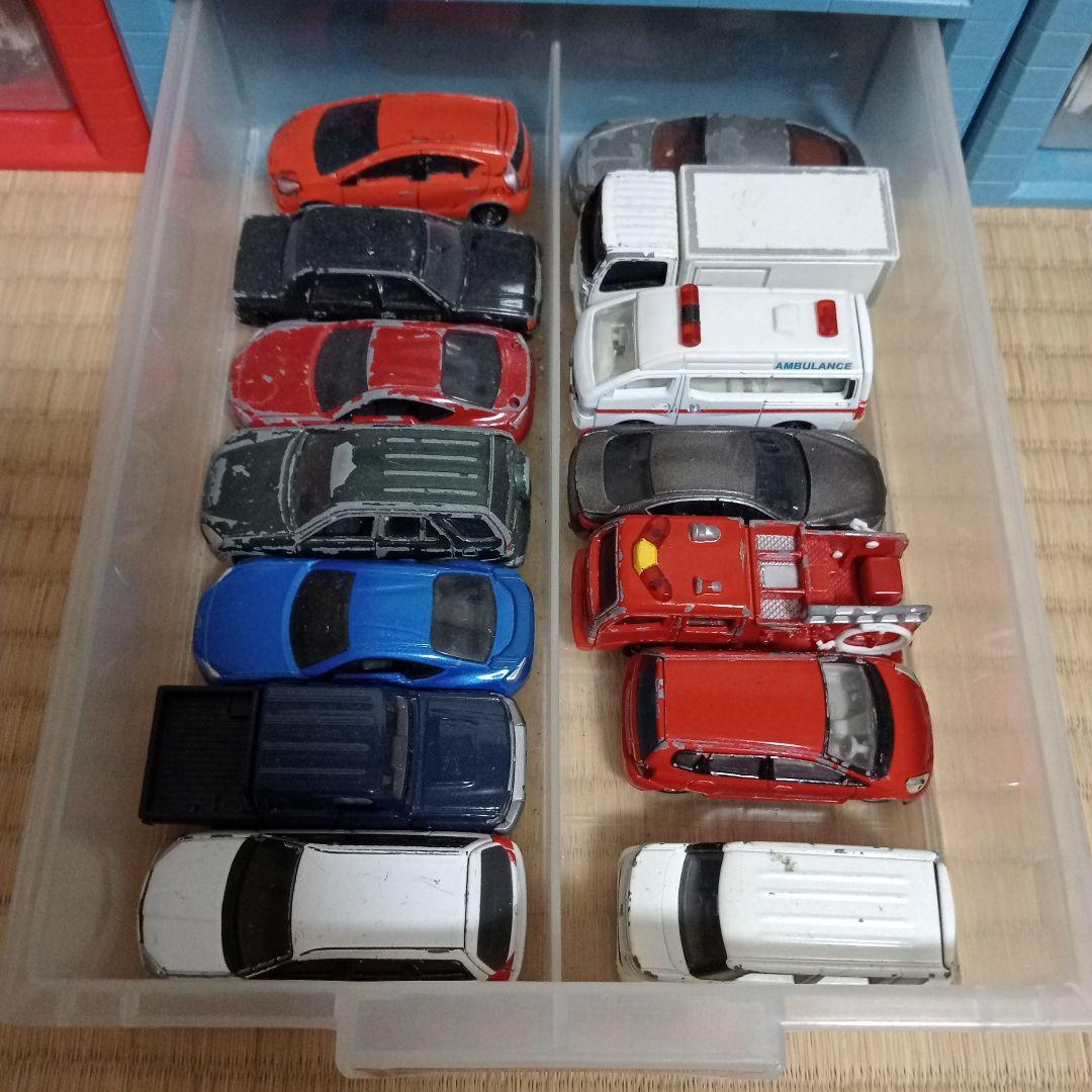 トミカ 199台 まとめ売り 収納駐車場付き