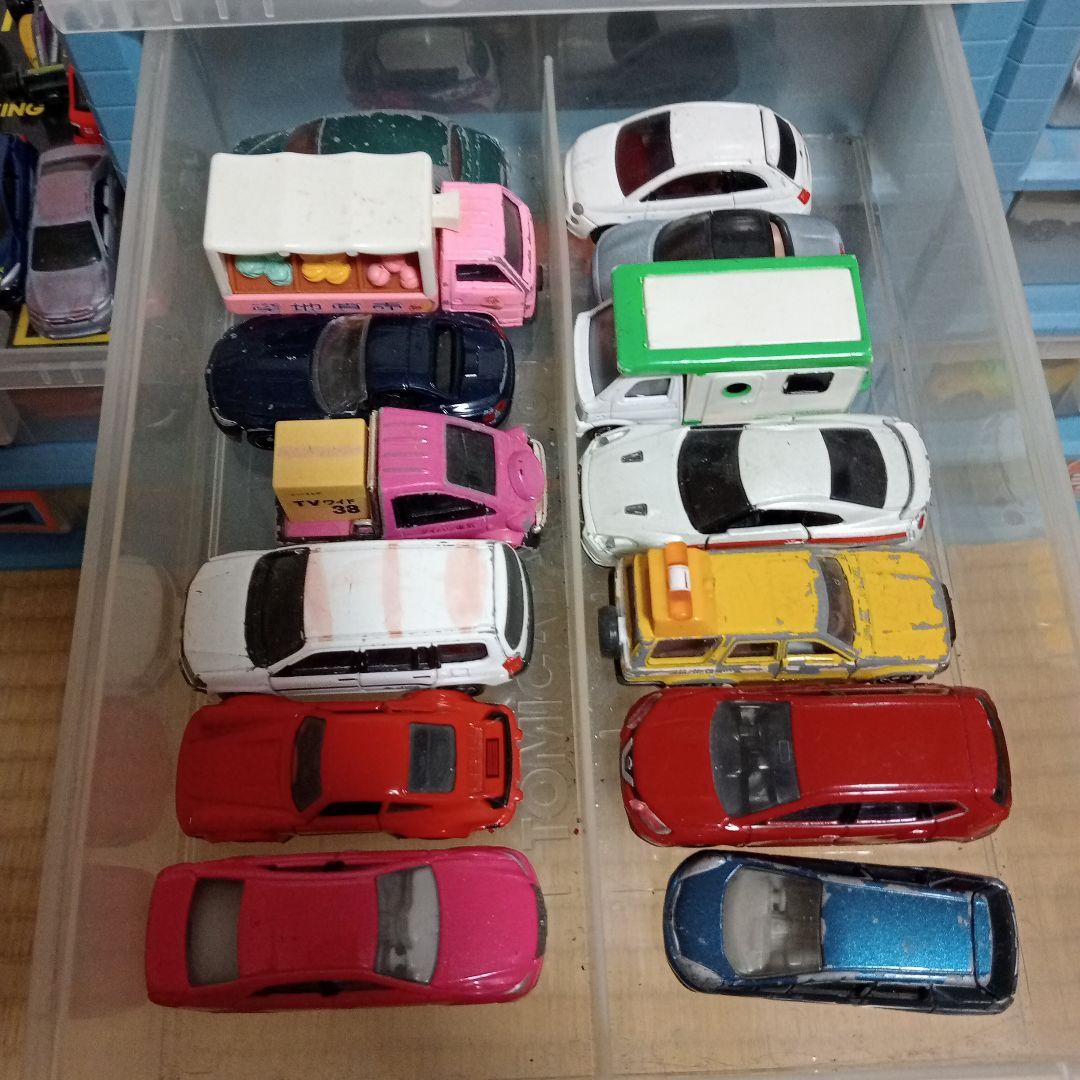 トミカ 199台 まとめ売り 収納駐車場付き