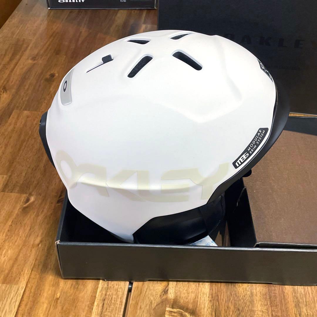 【新品・未使用】OAKLEY オークリー　MOD3 ヘルメット　Lサイズ