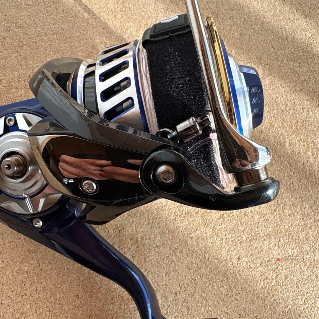 SALTIGA 8000 H スピニングリール