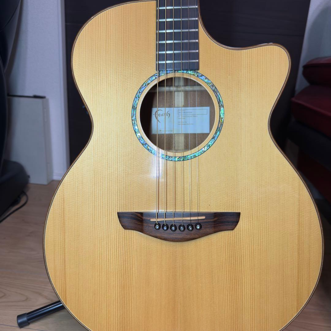 ふふエレアコ　Faith FV オール単板　純正ハードケース付 生産終了品